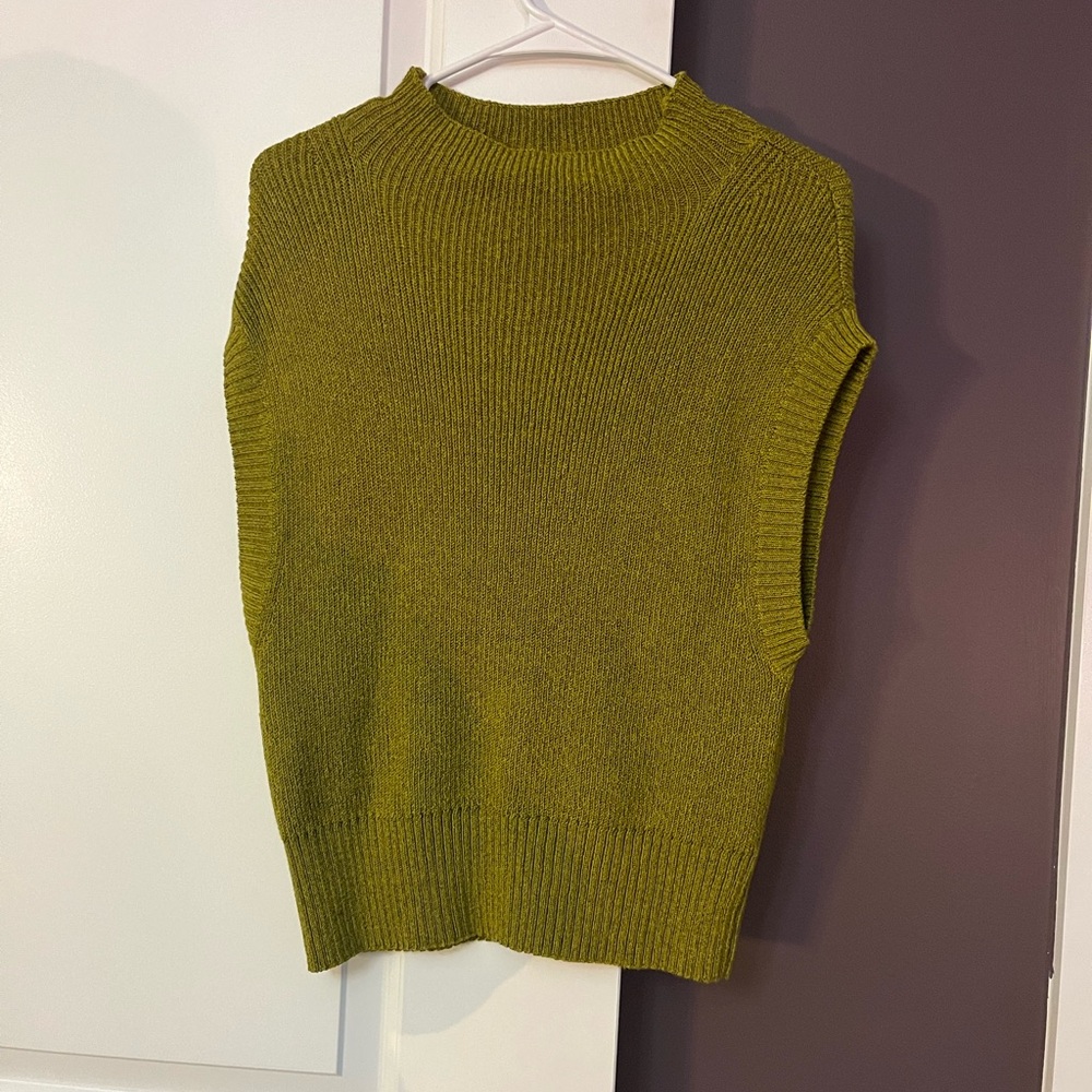 Anthropologie Sweater vest top